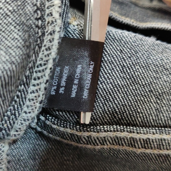 CYNTHIA Rowley Embellished Kick Flare Dark Wash Cargo Jeans, Size 0 - Picture 13 of 15